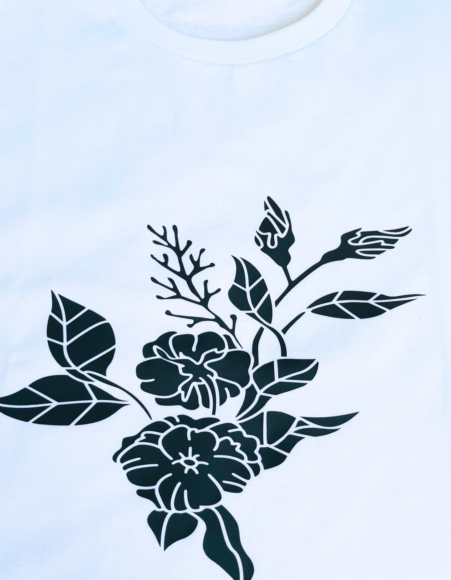 Everyday Essential Cotton T-shirt / flower
