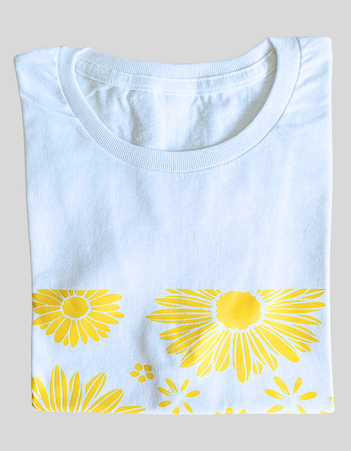 Everyday Essential Cotton T-shirt / sunflower