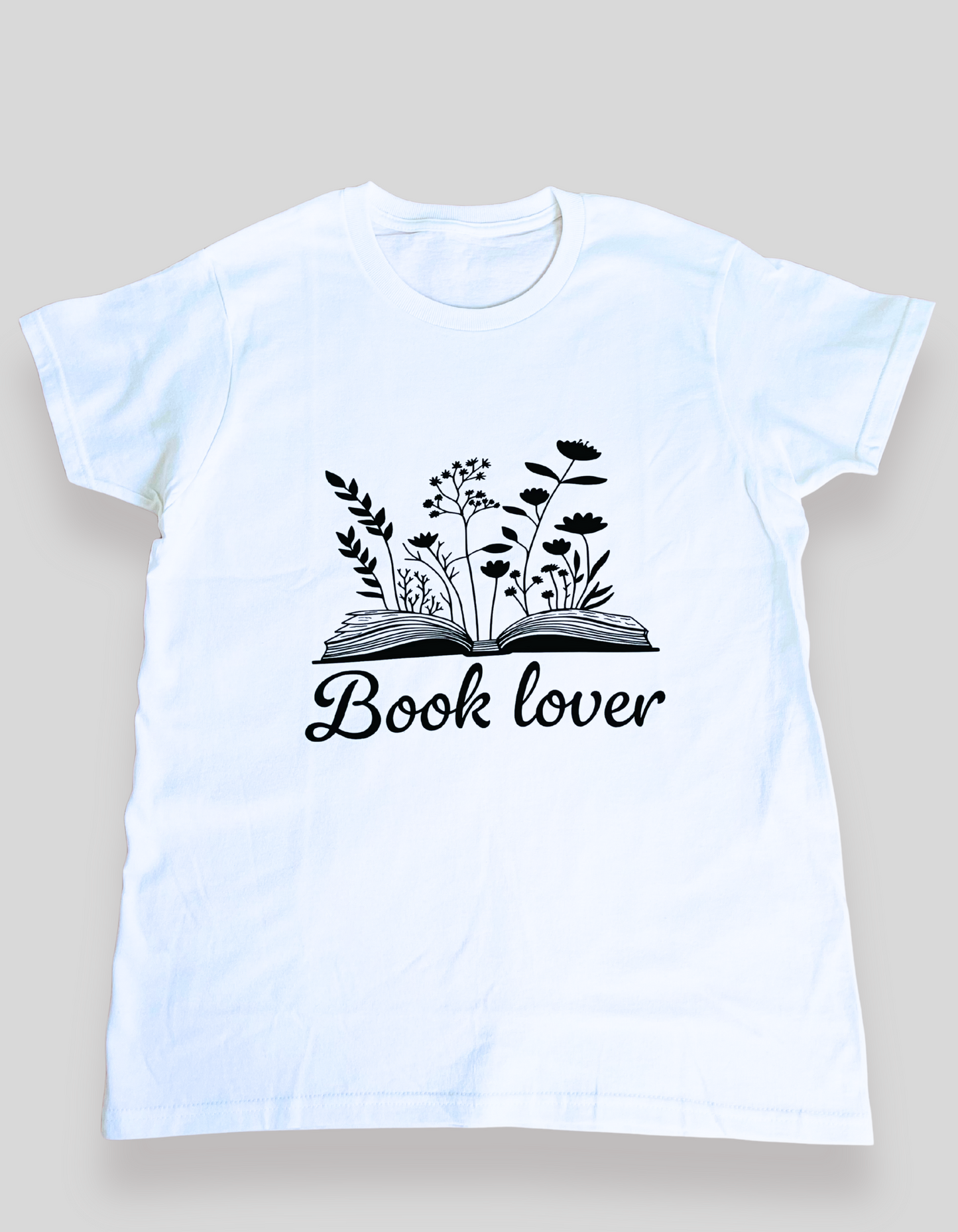 Everyday Essential Cotton T-shirt / book lover