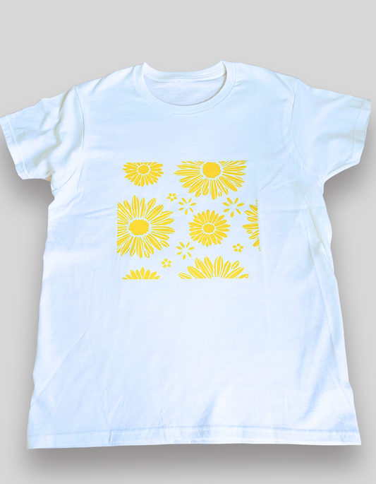 Everyday Essential Cotton T-shirt / sunflower